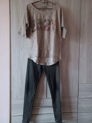 Set metallic ribbed black leggings with beige oversized knit blouse, new