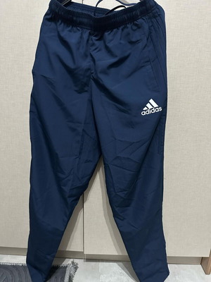 Adidas sportswear blue like new, size S