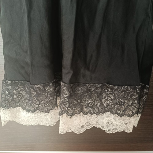 Intimissimi negligee satin with lace black and white like new