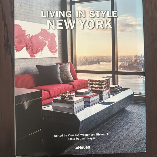 Living in Style New York coffee table book like new