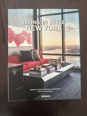 Living in Style New York coffee table book like new