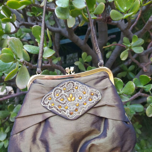 Evening shoulder bag brown new with embroidery