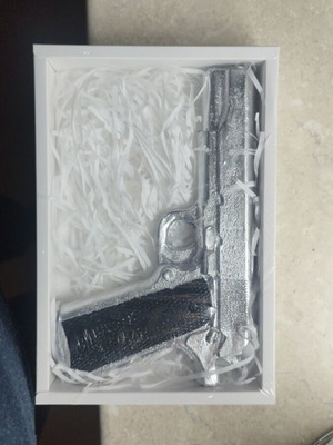 Revolver Candle new 20x14cm decorative