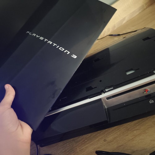PlayStation 3 Fat console, no disc, broken CD