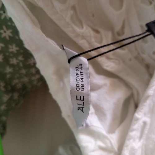 Ale maxi white dress like new, size XL fitting S-M