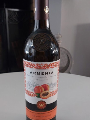 Armenia Apricot Semisweet Apricot Flavored Drink 750ml sealed