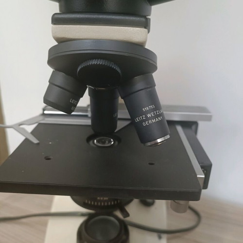 Leitz HM-LUX 3 microscope used in very good condition