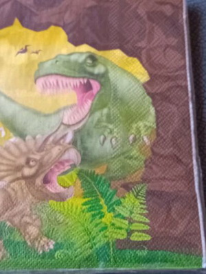Napkins pack of 12 dinosaurs new