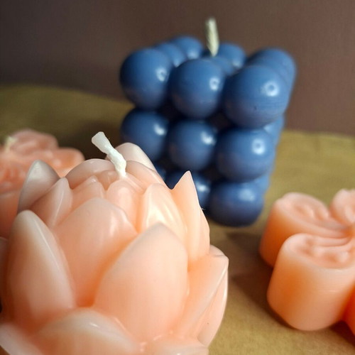 Set of 4 Handmade Decorative Candles Navy Blue & Peach Blossom New