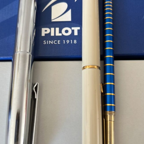 Pilot Since 1918 pens in excellent condition, set