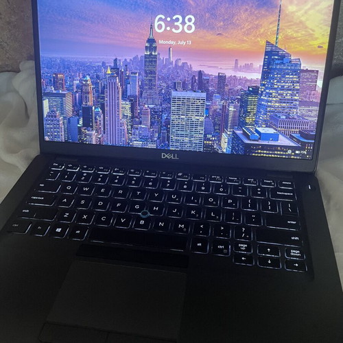Dell Latitude 5400 laptop used, Intel Core i5, 8GB RAM, 256GB SSD NVMe