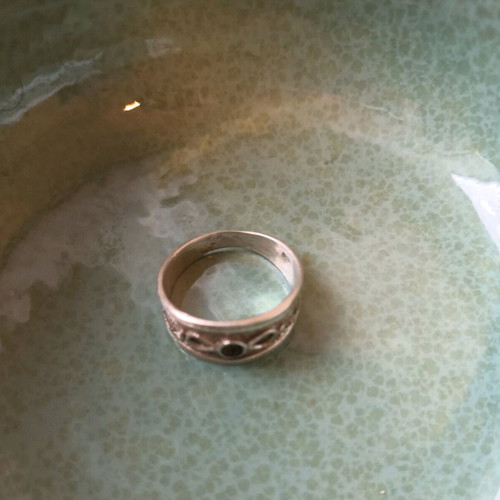 Silver ring 925 like new, size 17.7 (56)