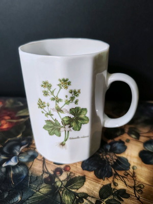 Bone China Marlborough England Coffee and Tea Mug new
