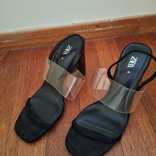Zara women's sandals with thick heel and elastic, like new, size 40