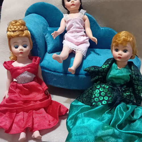 Madame Alexander dolls lot No1 like new, 3 pieces