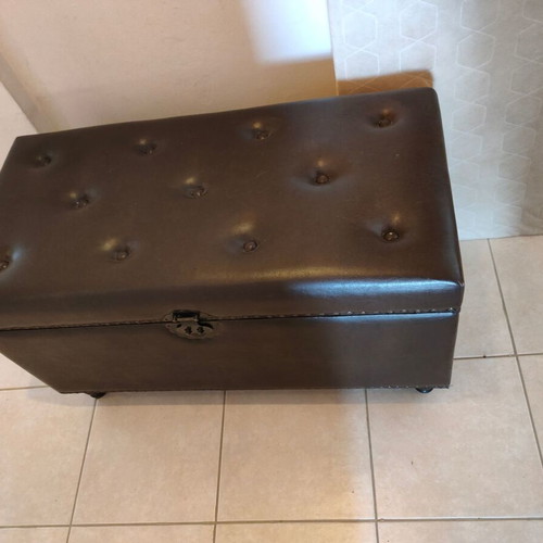 Vintage trunk like new with large storage space