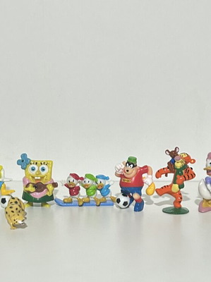 Mini figures set of 12