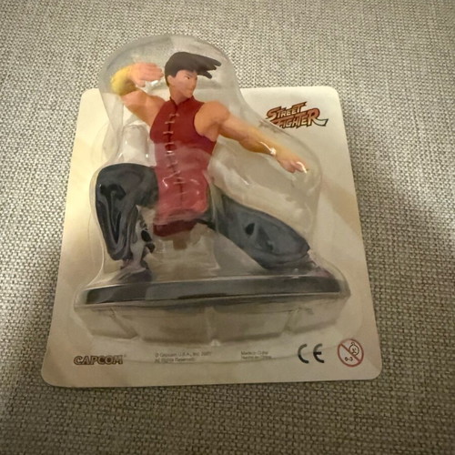 Street Fighter DeAgostini collectible figure new, scale 1:18
