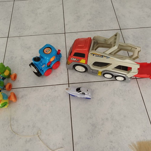 Children's toy set used with sound duck toys