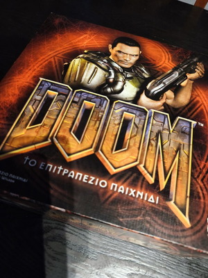 Doom επιτραπέζιο παιχνίδι μεταχειρισμένο με βαμμένες μινιατούρες στα ελληνικά