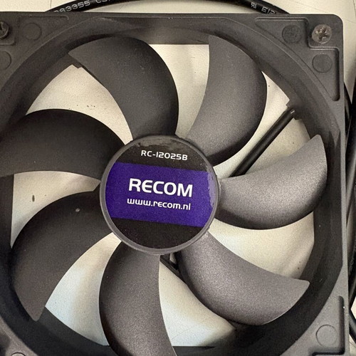 Recom RC-12025B 120mm 3-pin fans set of 3 like new, 1000 RPM