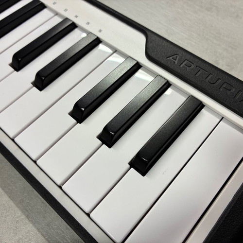 Arturia Microlab 25-key MIDI controller