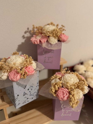 Wax bouquet made of plant wax, new, customizable scent and color