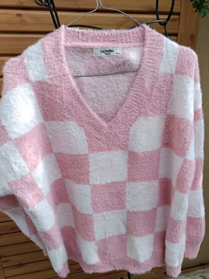 Mohair knitted sweater new with pink-white checkerboard pattern, size S/M