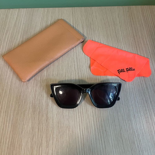 Folli Follie sunglasses like new, black