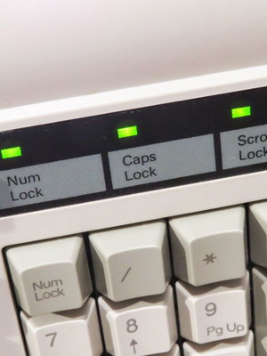Samsung SEM-DC8UL vintage keyboard PS/2