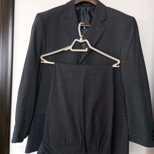 Davvero Dark Gray Suit classic fit size L/46 like new