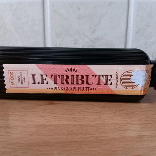 Le Tribute soda bottle 200 ml like new