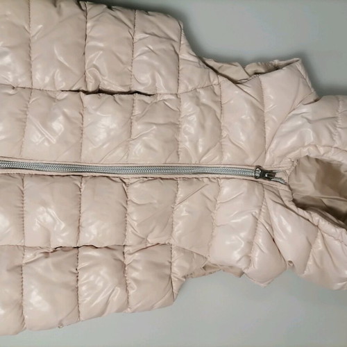 Benetton baby sleeveless jacket 82cm like new with pockets and hood