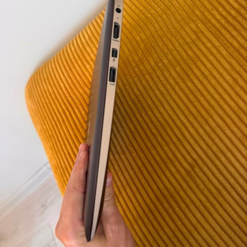 HP Spectre 13 laptop Grade A- with Intel Core i5, 4GB RAM, 256GB SSD