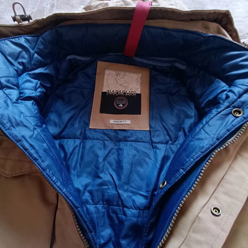 Napapijri jacket men’s like new, size M, detachable hood, water repellent, beige brown