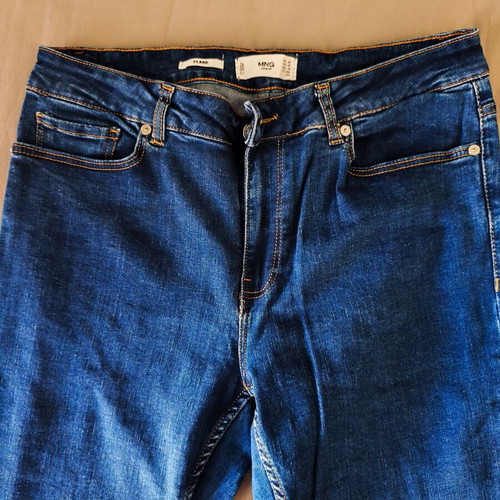 Mango jean pants dark blue flare, like new