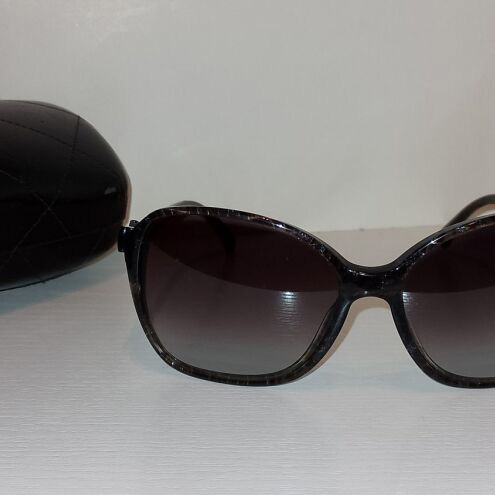 Chanel 5205 58-16-135 women's sunglasses used with case