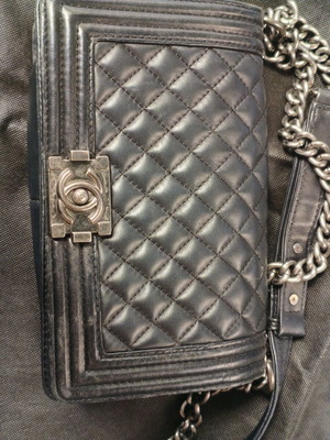 Chanel Boy Flap Bag Medium Old Medium black quilted leather with ruthenium hardware