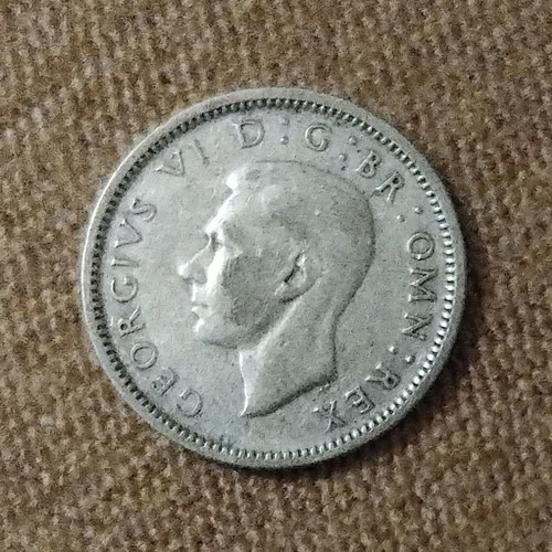 United Kingdom Silver 6 Pence 1946 used, 2.8g with 0.500 silver