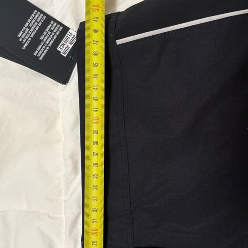Hurley shorts size 36 black new from Nike