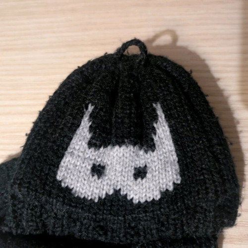 Children's black gloves used