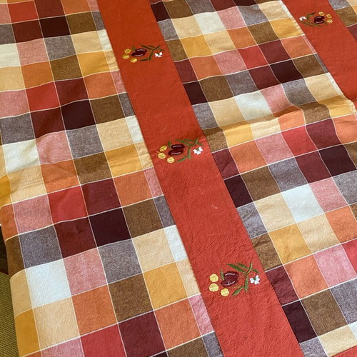 Tablecloth with squares like new, set 1.95x1.20 and 0.50x0.50