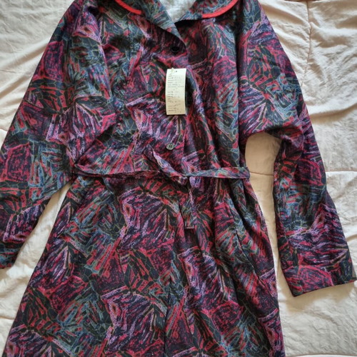 Retro Bulgarian dress with belt, new, size L