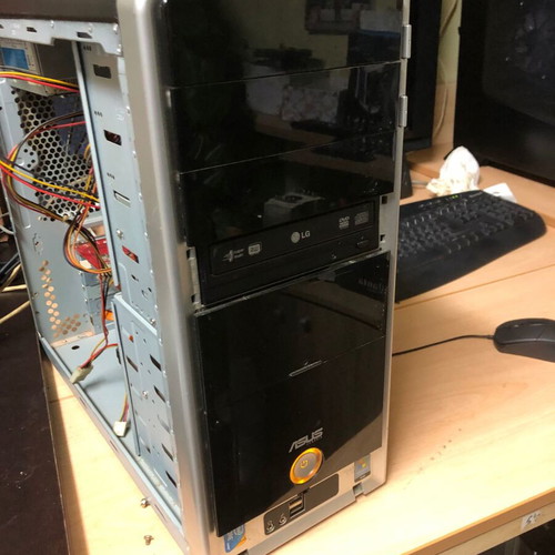 Pedioum d 3.40 desktop computer used 2GB 512GB graphics Win7 450W