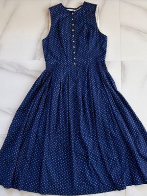 Φόρεμα dirndl vintage σε σκούρο μπλε με διακοσμητικά κουμπιά, μέγεθος M / 38 / 10