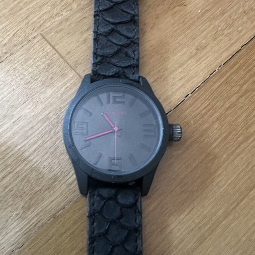 Oozoo black watch with textured strap and pink hands like new