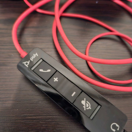 Poly Blackwire 5200 headphones like new with microphone and 3.5mm Jack/USB-C
