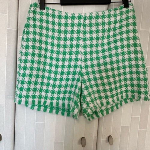 Amuse skirt-style shorts like new, white and green