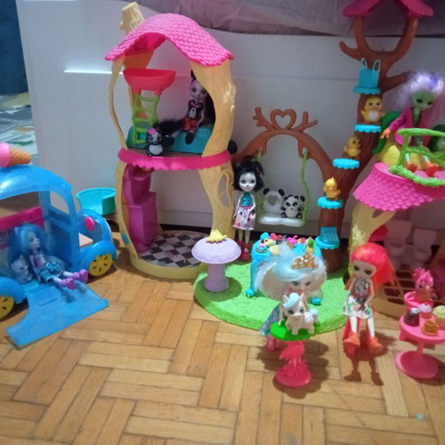 Enchantimals complete collection of houses and dolls used