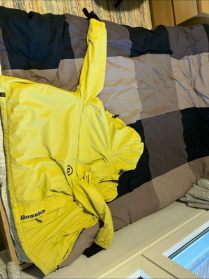 Basehit jacket yellow like new, size S
